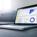 Graph Roi Solar - turned on black and grey laptop computer